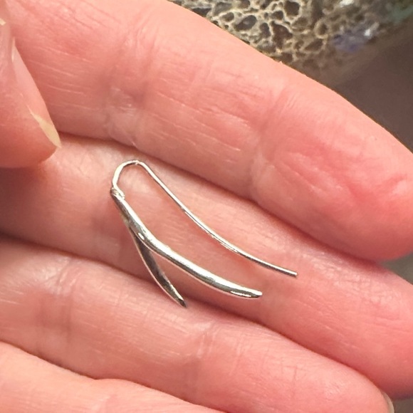 Elegant DUO of Silver and Gold Drop Earrings - Picture 3 of 5